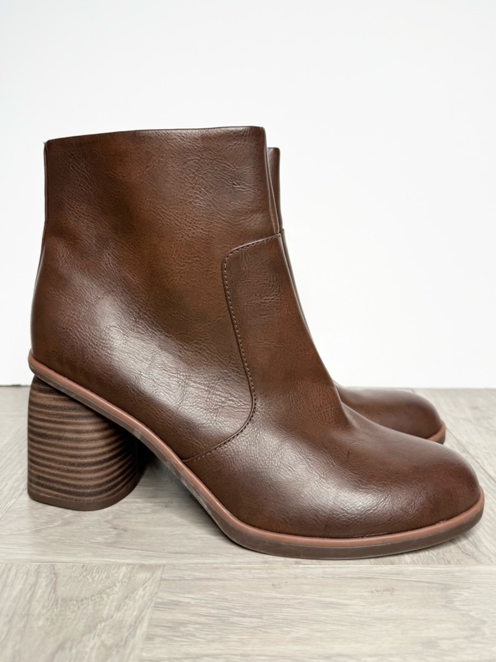 Korks Kork Ease Destiny Brown Heeled Bootie 11 M